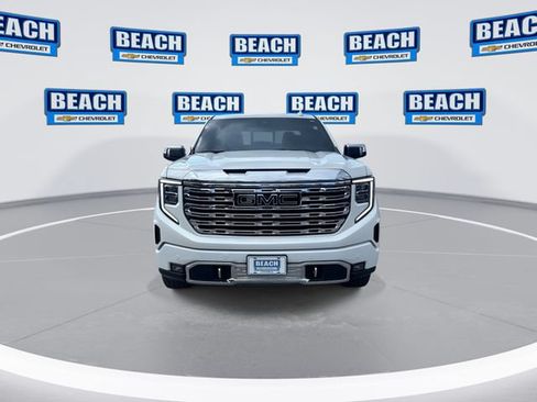 Used 2023 GMC Sierra 1500 Denali w/ Denali Reserve Package AWD/4WD image 3