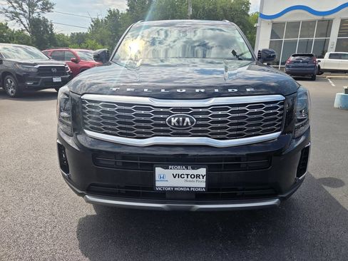 Used 2020 Kia Telluride EX AWD/4WD image 2