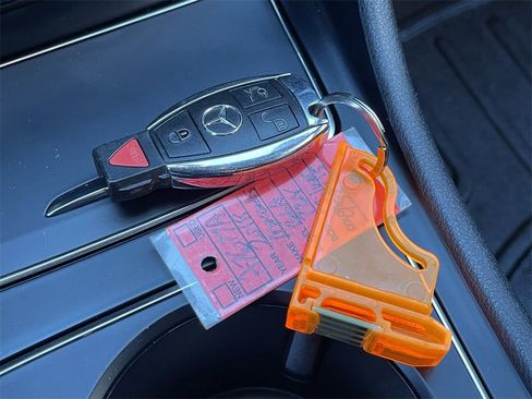 Used 2018 Mercedes-Benz GLA 250 4MATIC image 31