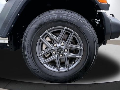 Certified 2024 Jeep Wrangler Unlimited Sport AWD/4WD image 32