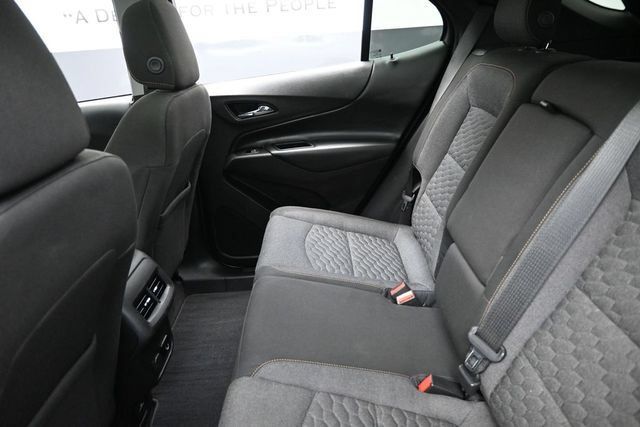 Used 2018 Chevrolet Equinox LT w/ Sun & Infotainment Package FWD image 23