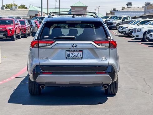 Used 2019 Toyota RAV4 XSE w/ XSE Weather Package AWD/4WD image 3