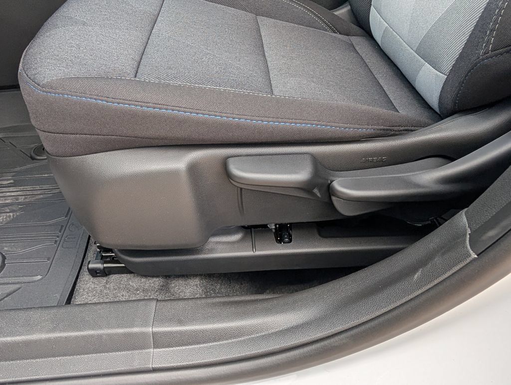 New 2026 Chevrolet Trax LS w/ LS Convenience Package FWD image 11