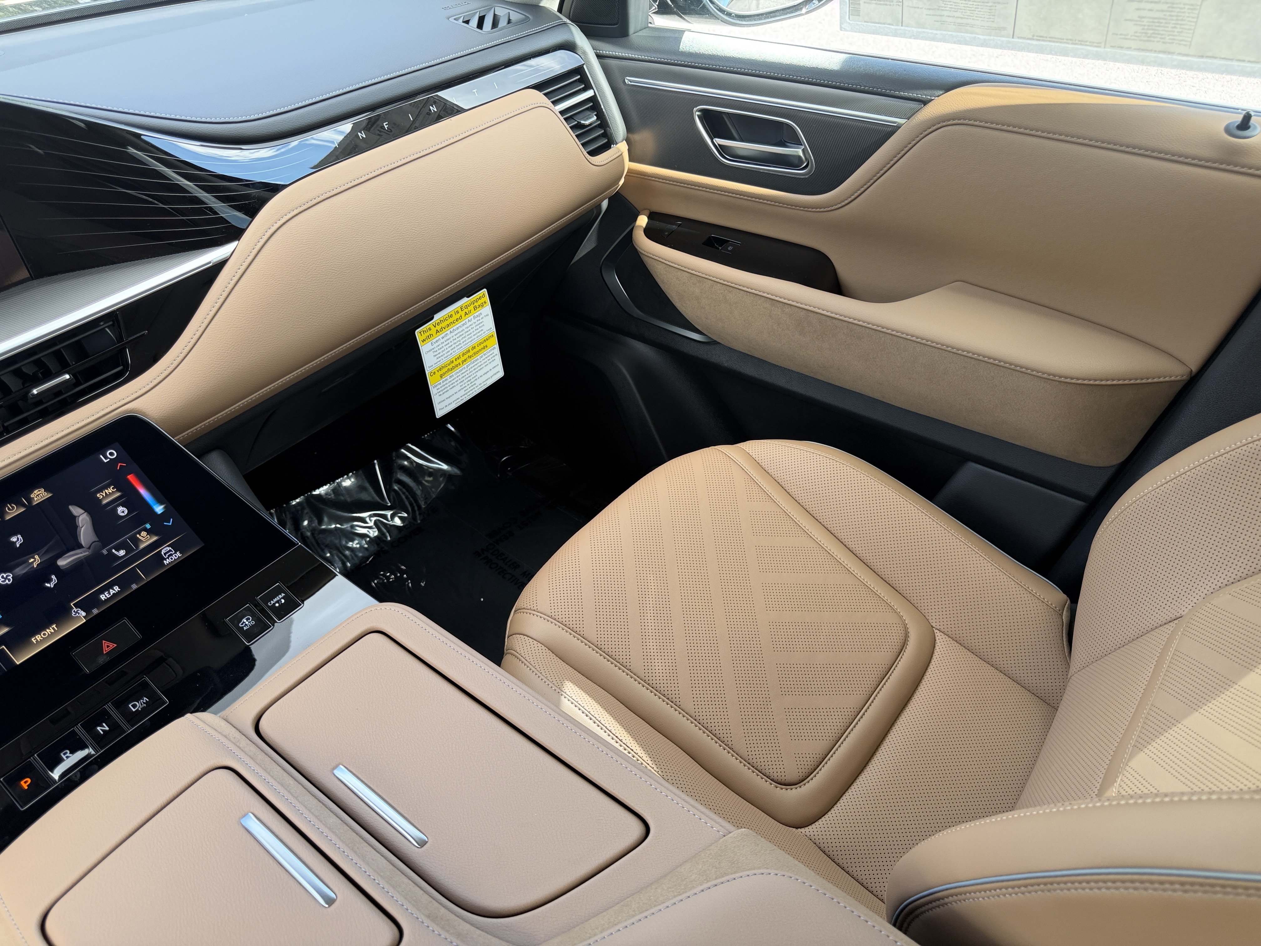 New 2027 INFINITI QX80 Luxe w/ Cargo Package RWD image 17