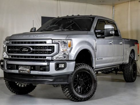 Used 2020 Ford F250 Lariat w/ Lariat Ultimate Package image 5