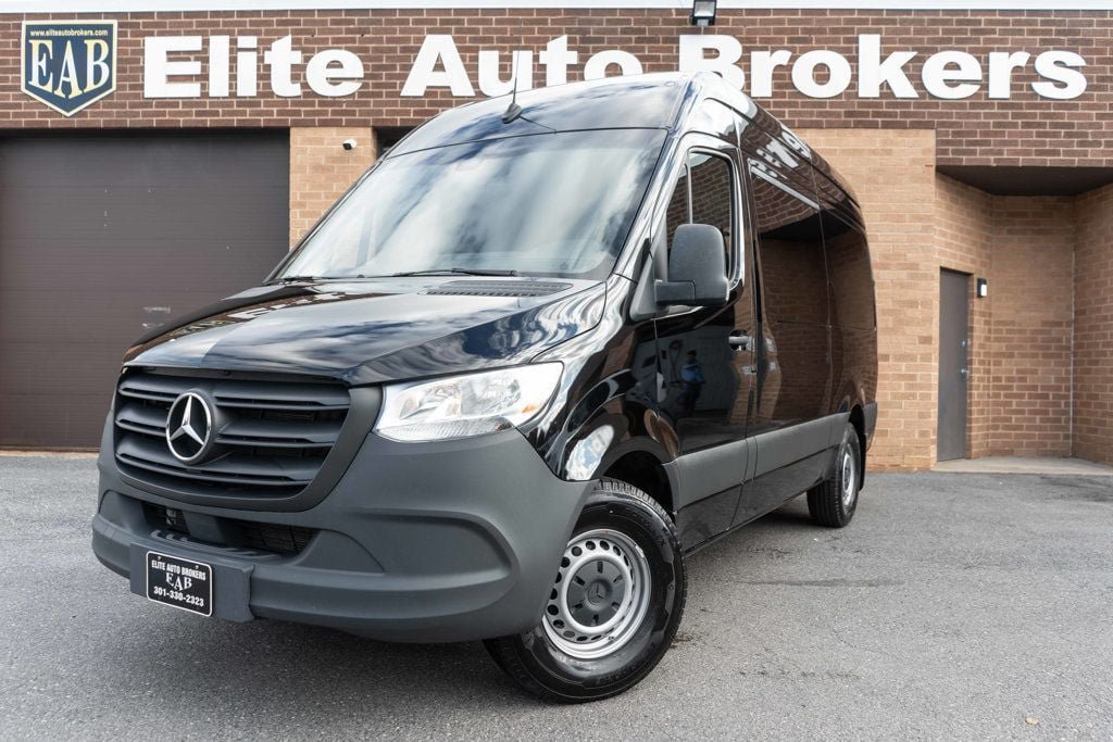 Used 2024 Mercedes-Benz Sprinter 2500 image 43