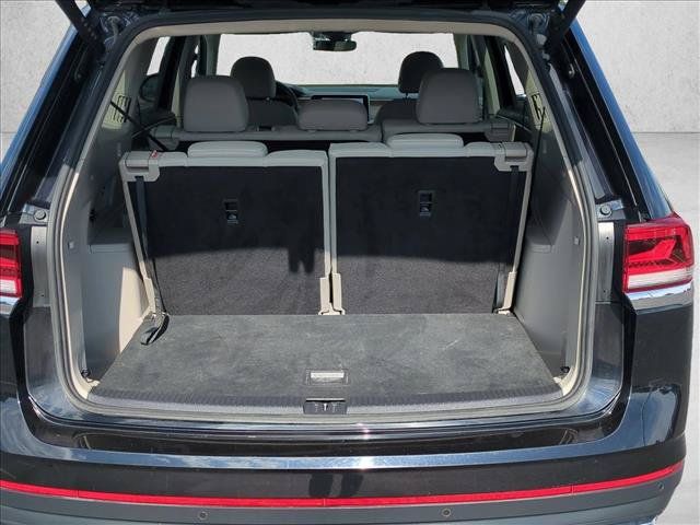 Used 2025 Volkswagen Atlas SE AWD/4WD image 6