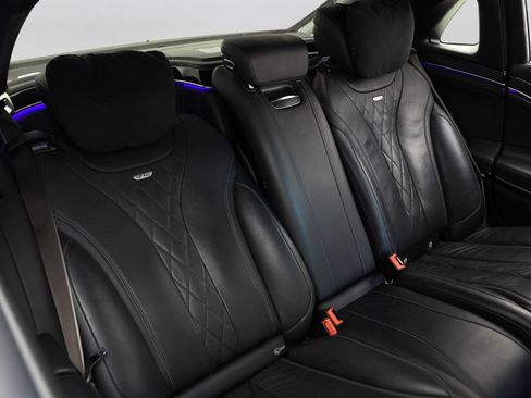 Used 2017 Mercedes-Benz Maybach S 600 image 13