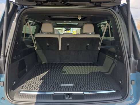 New 2026 Jeep Grand Wagoneer L Summit AWD/4WD image 13