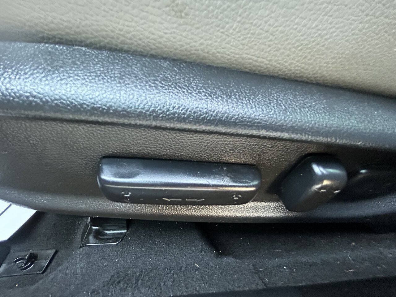 Used 2017 Honda Accord EX-L image 24