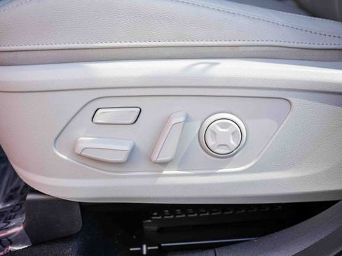 Used 2023 Kia Sorento SX Prestige w/ Panoramic Sunroof Package AWD/4WD image 27