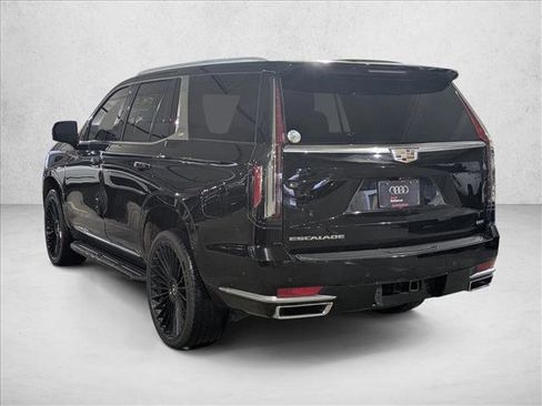 Used 2022 Cadillac Escalade Premium Luxury image 8