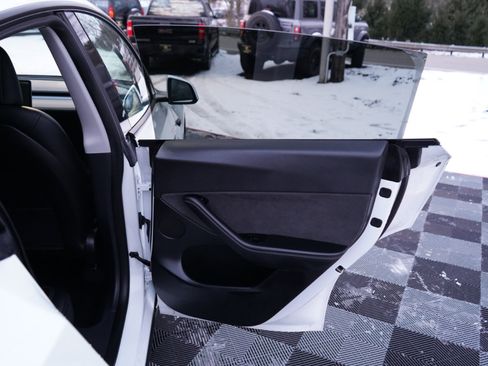 Used 2020 Tesla Model Y Performance image 78