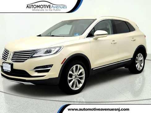 Used 2018 Lincoln MKC Select w/ Select Plus Package AWD/4WD image 1