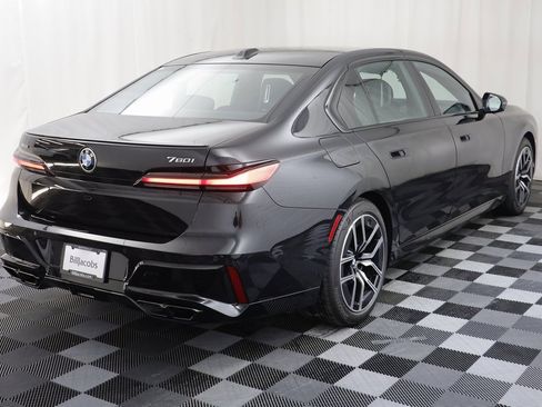 Certified 2025 BMW 760i xDrive w/ Executive Package image 21