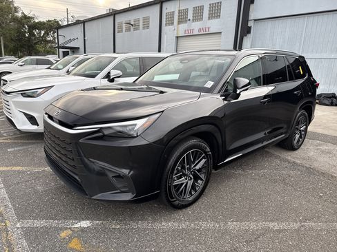 Certified 2025 Lexus TX 350 AWD w/ Technology Package image 2