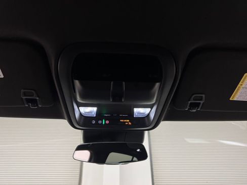 Used 2024 Cadillac XT4 Premium Luxury image 60