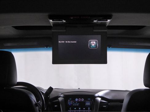 Used 2015 Chevrolet Tahoe LT image 16