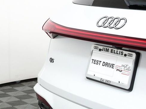 New 2025 Audi Q5 Premium Plus image 37