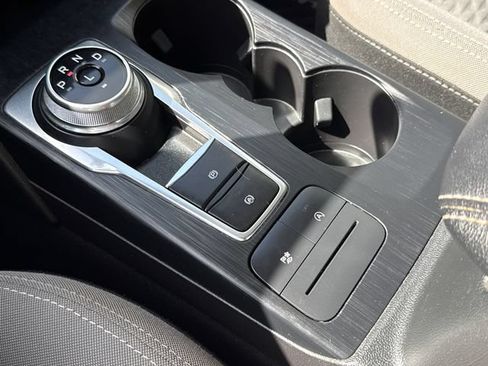 Used 2022 Ford Escape SE w/ SE Sport Appearance Package FWD image 26