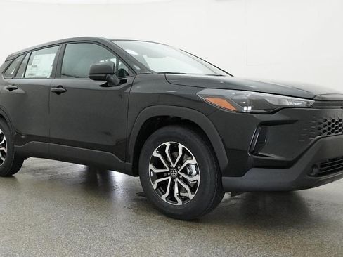 Used 2026 Toyota Corolla Cross AWD Hybrid image 32