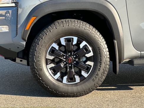 Used 2023 Nissan Frontier PRO-4X w/ Pro Convenience Package image 31