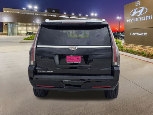 Used 2019 Cadillac Escalade 2WD image 8