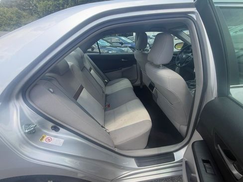 Used 2012 Toyota Camry LE FWD image 21