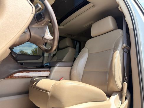 Used 2019 Chevrolet Tahoe Premier w/ Max Trailering Package AWD/4WD image 31