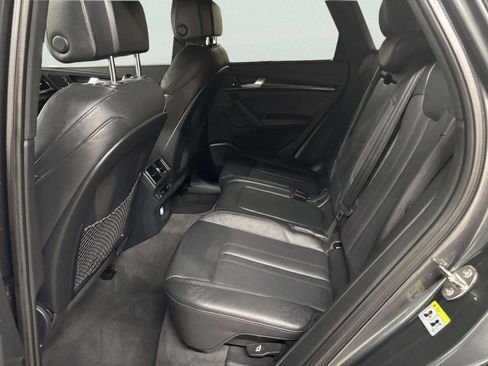 Used 2018 Audi SQ5 Prestige AWD/4WD image 18