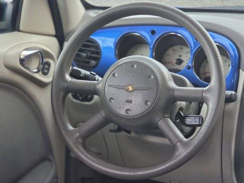 Used 2005 Chrysler PT Cruiser Touring w/ Light Group FWD image 6