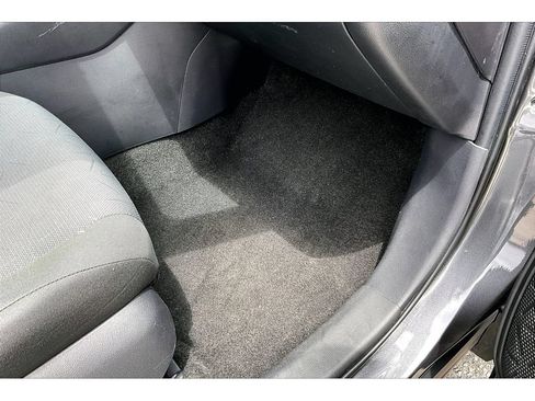 Used 2025 Toyota RAV4 XLE FWD image 44