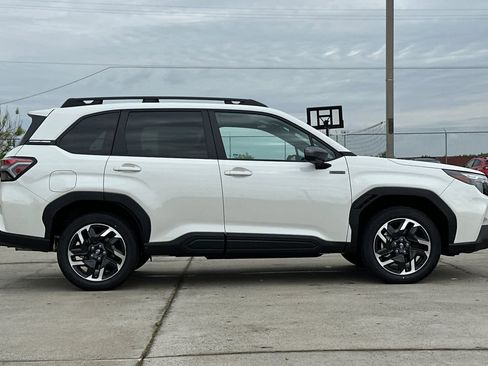 New 2026 Subaru Forester Premium image 2