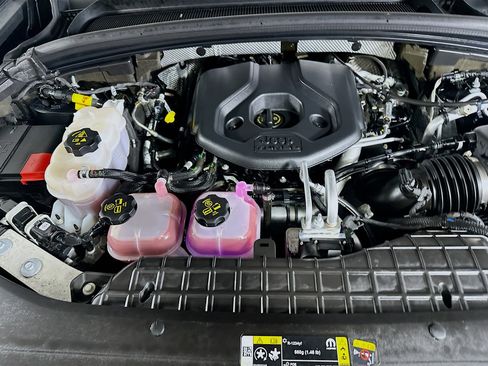 Used 2022 Jeep Grand Cherokee Limited 4xe image 32