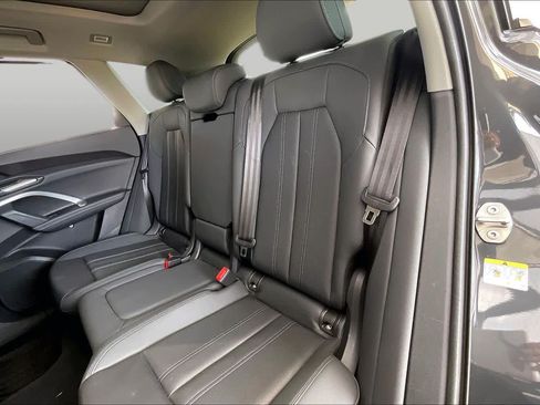 Used 2025 Audi Q5 Premium Plus w/ Premium Plus AWD/4WD image 21