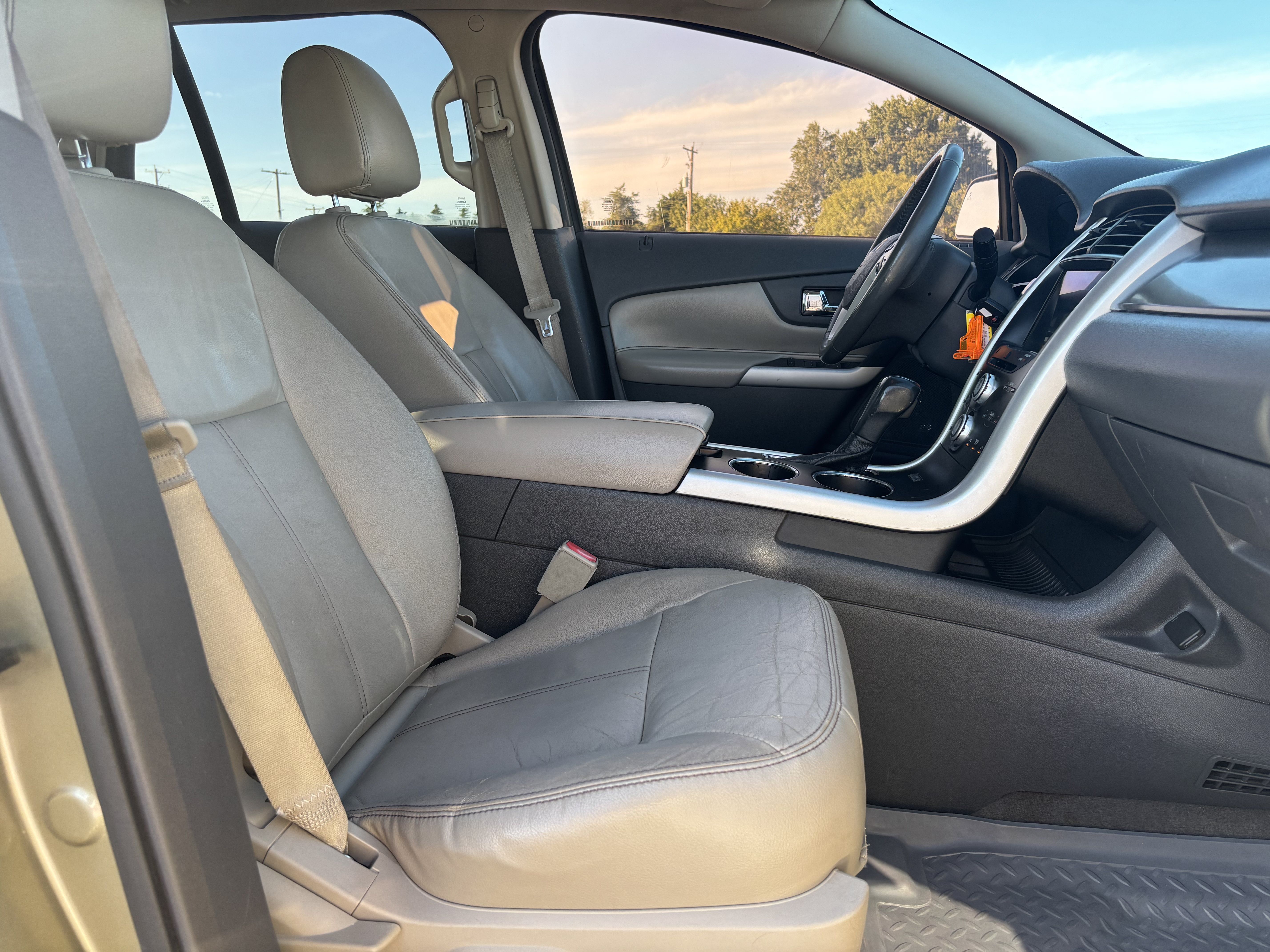 Used 2012 Ford Edge SEL FWD image 26