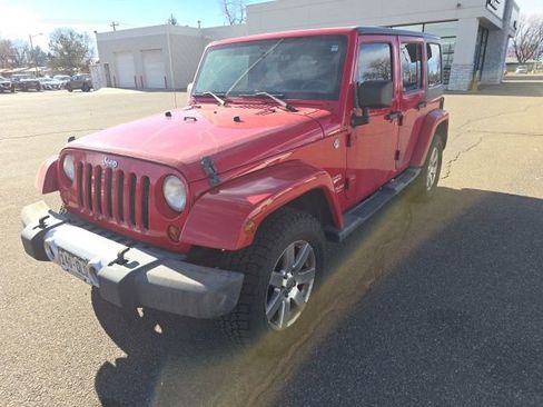 Used 2012 Jeep Wrangler Unlimited Sahara w/ Connectivity Group image 3