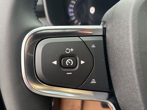 New 2026 Volvo XC40 B5 Ultra w/ Protection Package Premier AWD/4WD image 25