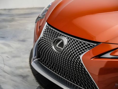 Used 2021 Lexus LC 500 Coupe w/ Performance Package RWD image 30