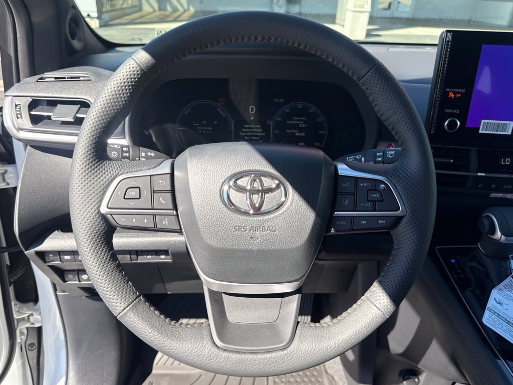 New 2026 Toyota Sienna Platinum AWD/4WD image 22