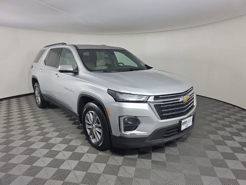 Used 2022 Chevrolet Traverse LT w/ LPO, Cargo Package AWD/4WD image 7