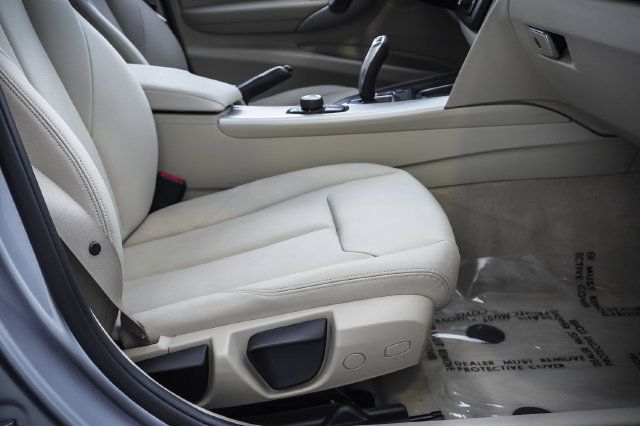 Used 2014 BMW 320i Sedan RWD image 22