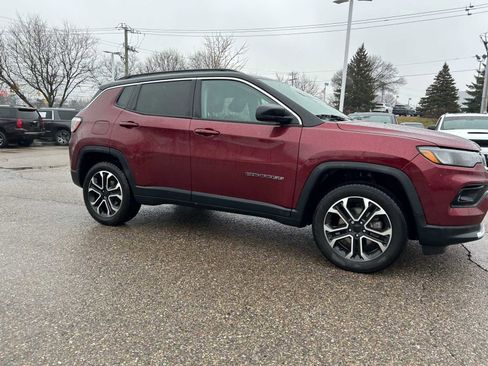 Certified 2022 Jeep Compass Limited image 13