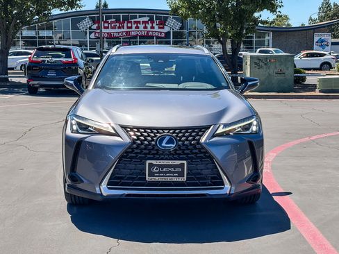 Used 2019 Lexus UX 250h w/ Premium Package AWD/4WD image 6