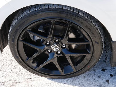 Used 2025 Honda Civic Sport image 16