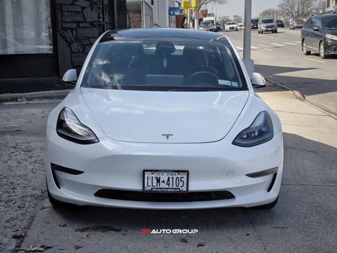 Used 2022 Tesla Model 3 Long Range AWD/4WD image 2