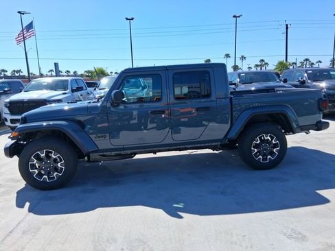 New 2026 Jeep Gladiator Mojave AWD/4WD image 4