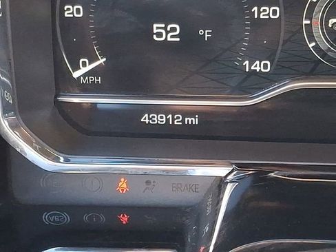 Certified 2025 GMC Sierra 1500 SLT image 21