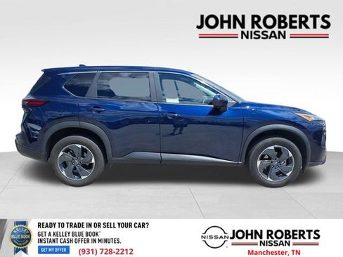 Used 2025 Nissan Rogue SV AWD/4WD image 26