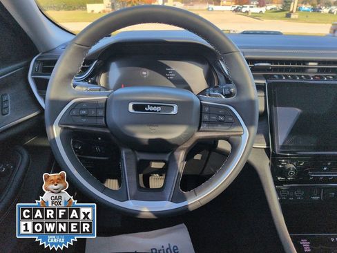 Used 2022 Jeep Grand Cherokee Limited 4xe image 17